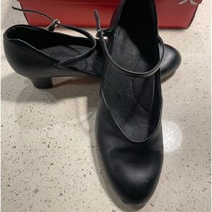Character/Theatre shoes size 9